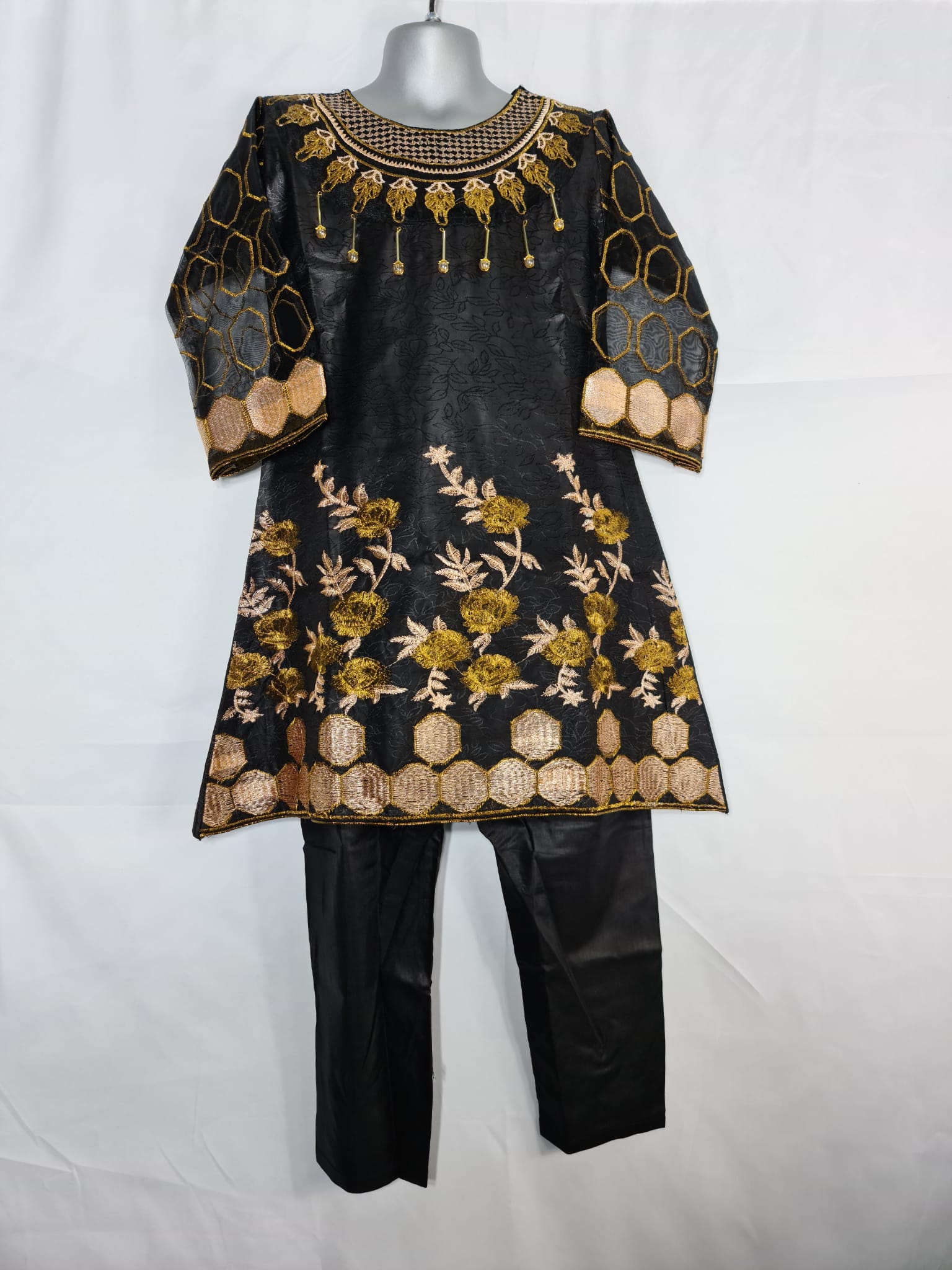 Girls Pakistani clothes PK5- Areeba's Couture