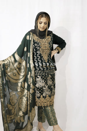 HAND WORK GREEN EMBROIDERED VELVET 3 PIECE PRET d4- Areeba's Couture