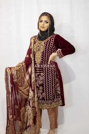 HAND WORK DARK RED EMBROIDERED VELVET 3 PIECE PRET d3- Areeba's Couture